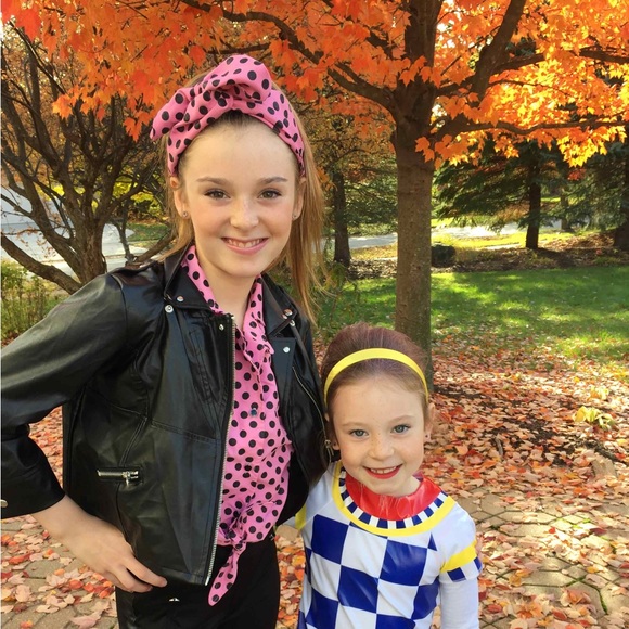 1950s girls Halloween costume! - Picture 1 of 3